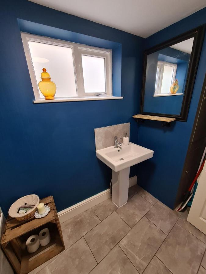 Burton-upon-Trent Coopers, Ground Floor Apartment With 2 Bedrooms And 2 Bathrooms Within A Georgian Listed Building מראה חיצוני תמונה
