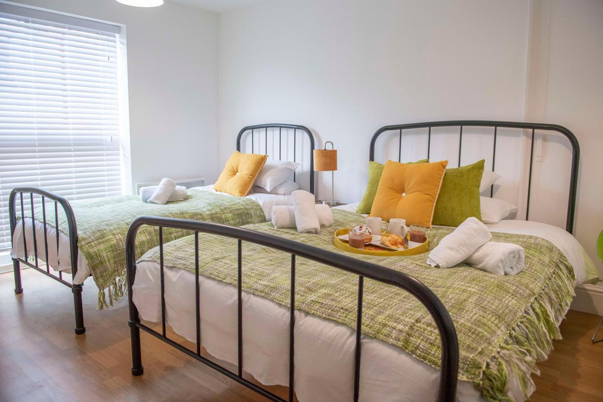 Burton-upon-Trent Coopers, Ground Floor Apartment With 2 Bedrooms And 2 Bathrooms Within A Georgian Listed Building מראה חיצוני תמונה